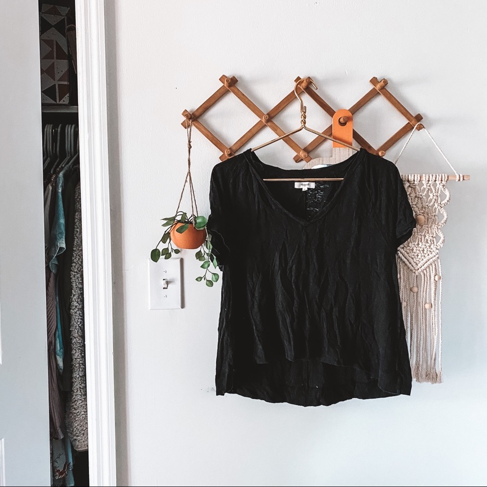 MADEWELL • v-neck black tee